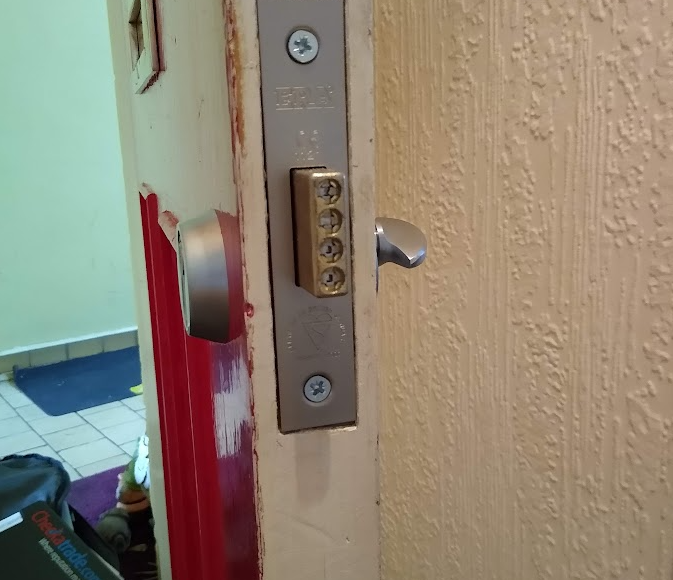Apartment Flat front door lock upgraded