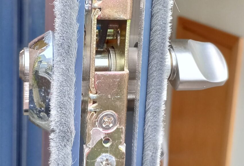 thumbturn lock installation