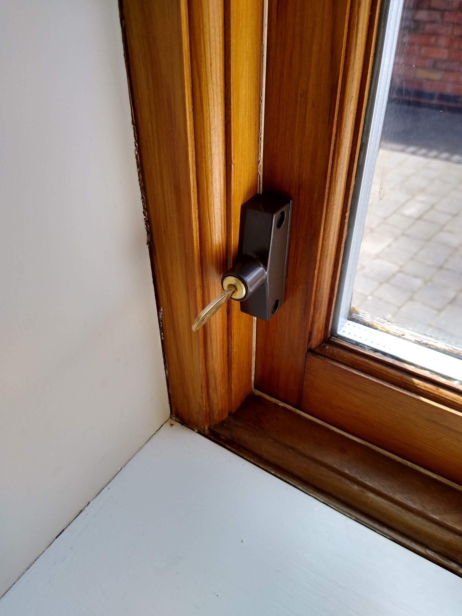 CraftLock - window lock installation