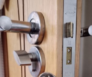 CraftLock thumbturn lock