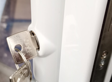 Professionally cut window keys