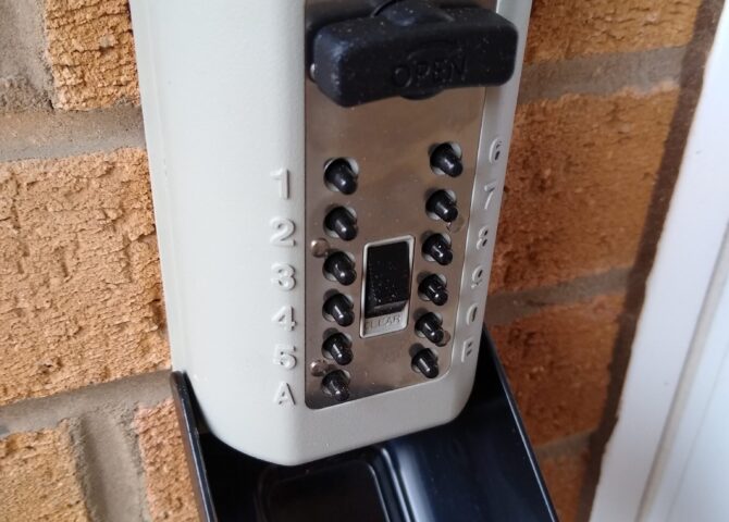 white keysafe