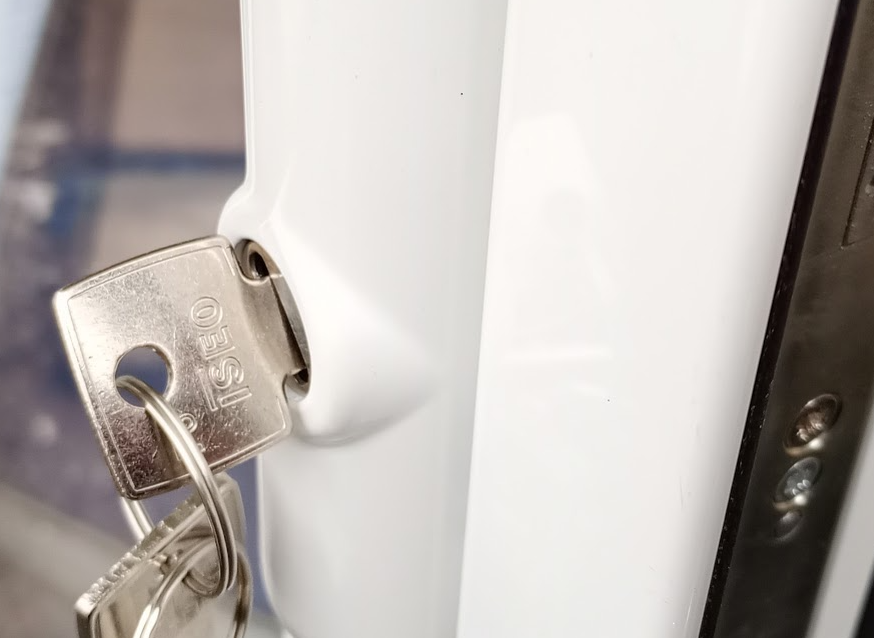 Professionally cut window keys