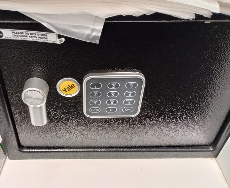 1301 Small Commercial Safe Small Commercial Safe