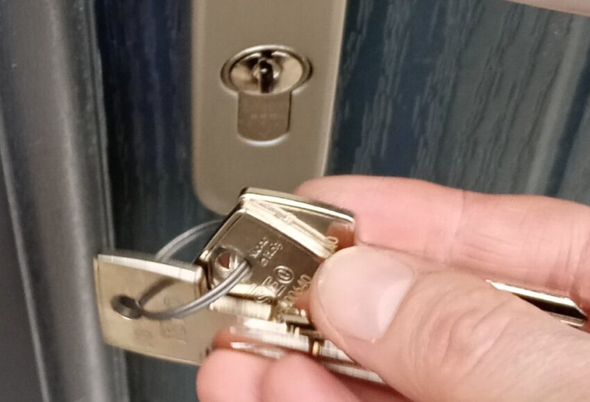 New keys and lock